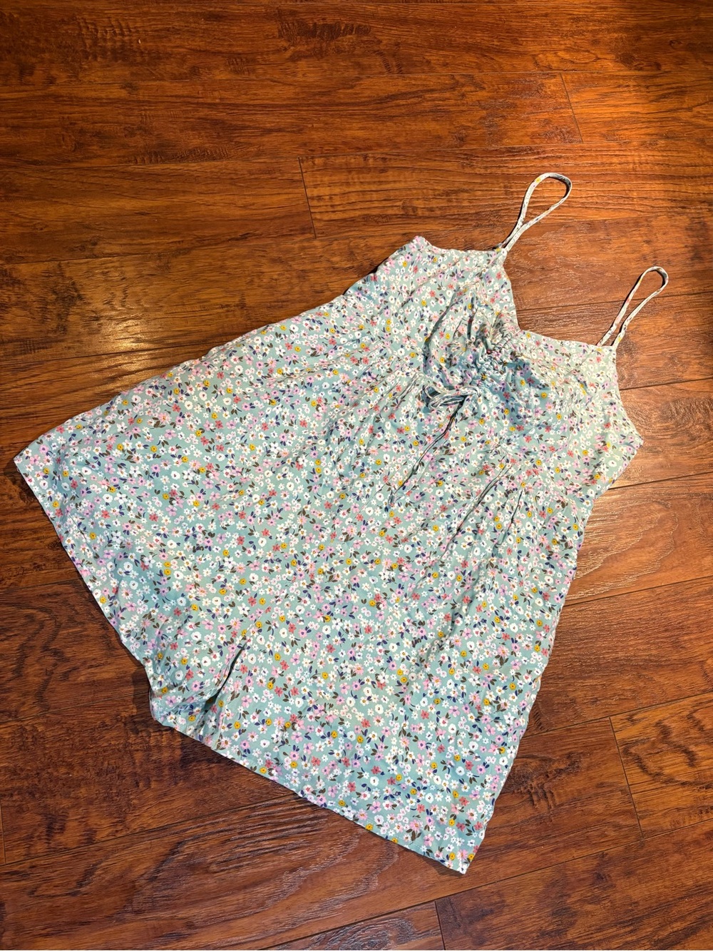 NWT Heyson women’s size L floral tie back romper